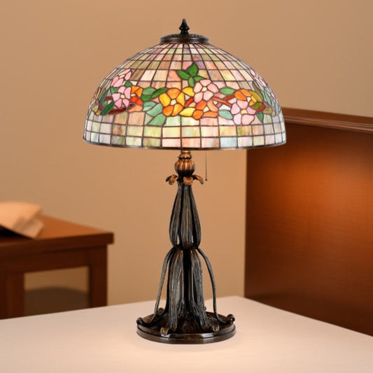 Belted Dogwood Tiffany Lamp C.1910 茱萸花
